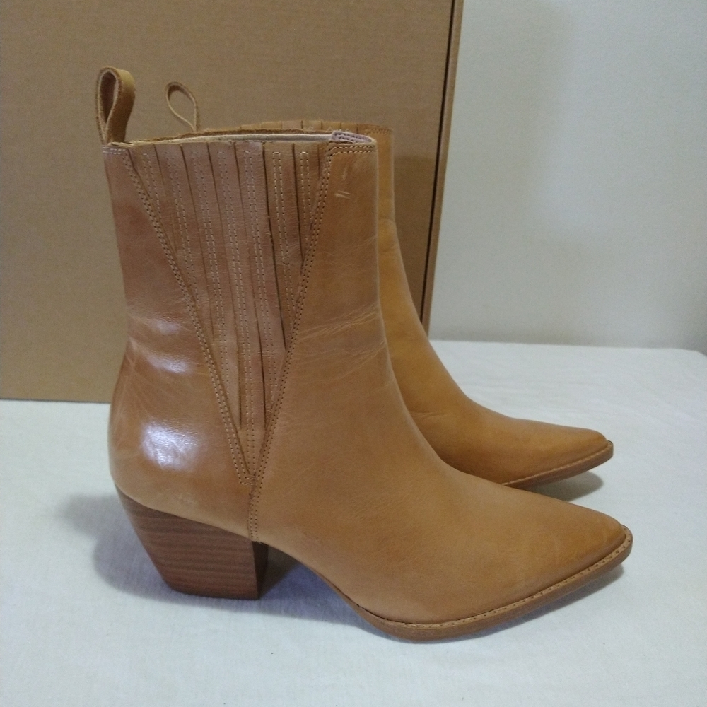 Matisse Tan Elevation Leather Stacked Heel Booties - Picture 1 of 14